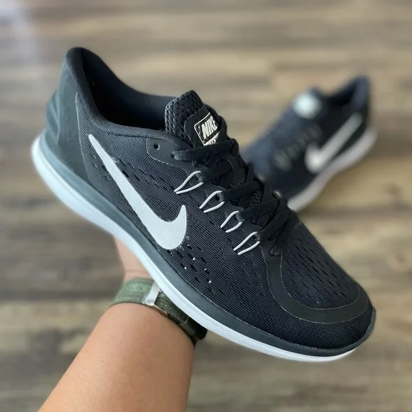 Nike Flex 2017 Womens 8 Running Sneakers Black Lace Up Comfort Low 898476-001 - Picture 16 of 16